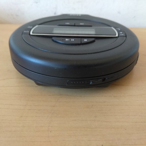 Bose PM-1 Portable CD Player - Picture 5 of 9